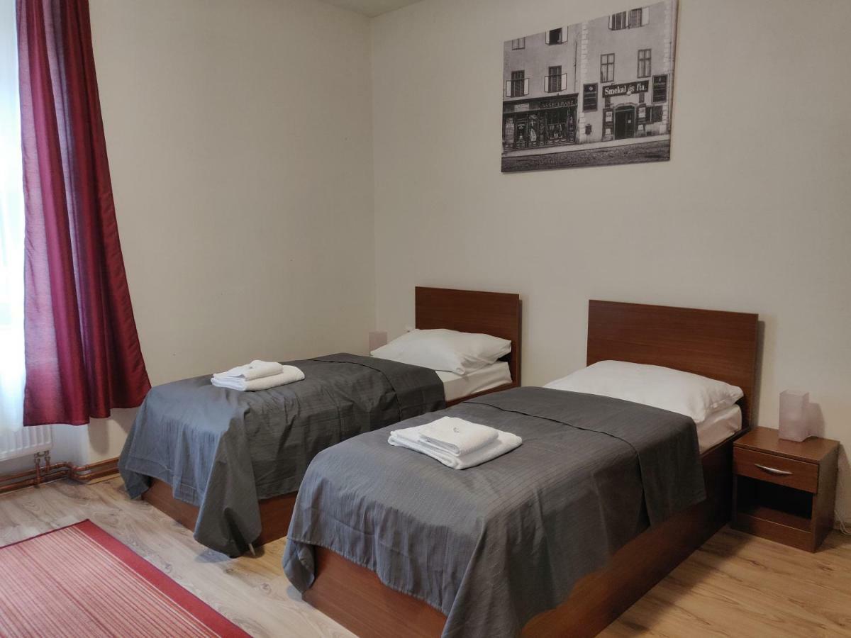 Penzion Sessler *** Trnava Esterno foto
